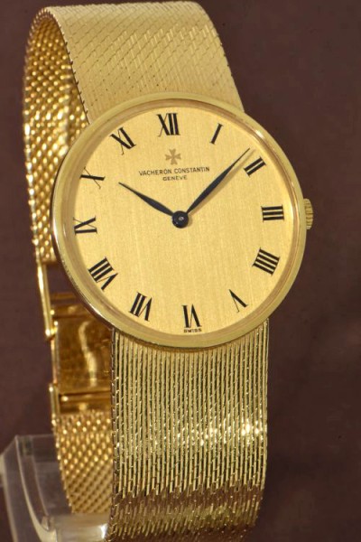 Vacheron & Constantin Patrimony gent's wristwatch in 18k yellow gold execution with integrated 18k yellow gold bracelet