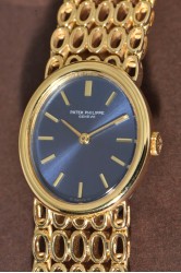 Patek Philippe Lady's Ellipse 18K Goldexecution, Original papers, recently serviced