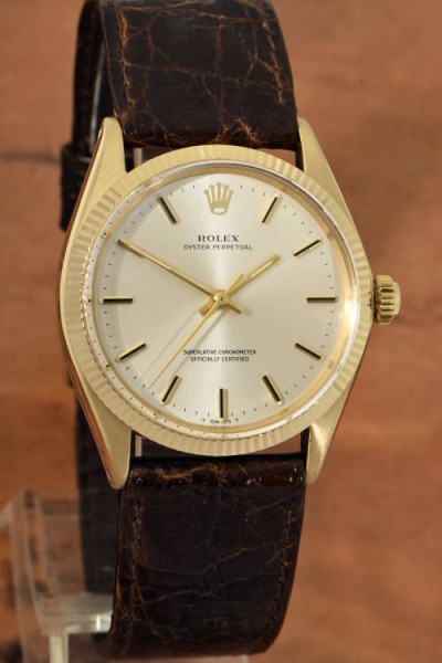 Rolex Oyster Perpetual SCOC 18Kt Gold Herrenuhr mit gerippter Lunette