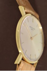 Patek Philippe extra flat Calatrava 18K Gold timeless wristwatch ref. 3470 recently serviced