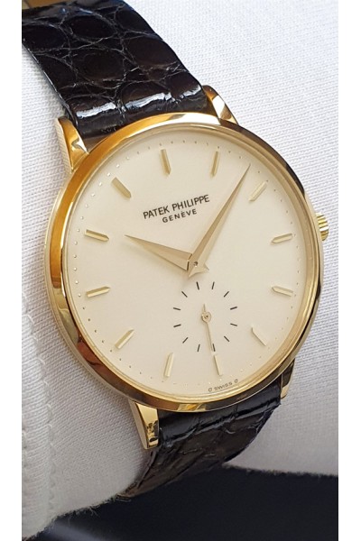 Patek Philippe Calatrava with noble "Ivory" dial gent's wristwatch in 18k gold execution