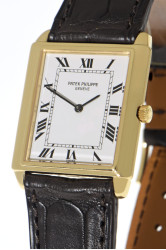 Patek Philippe Gondolo attractive 18k gold gent's wristwatch in a fancy design