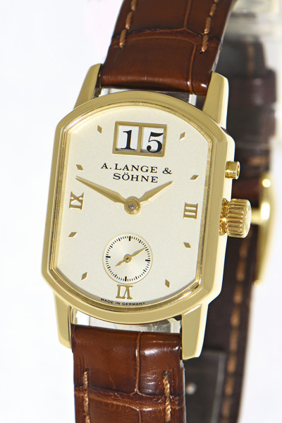 Lange & Söhne Arkade 18k gold elegant lady's wristwatch with large date indications