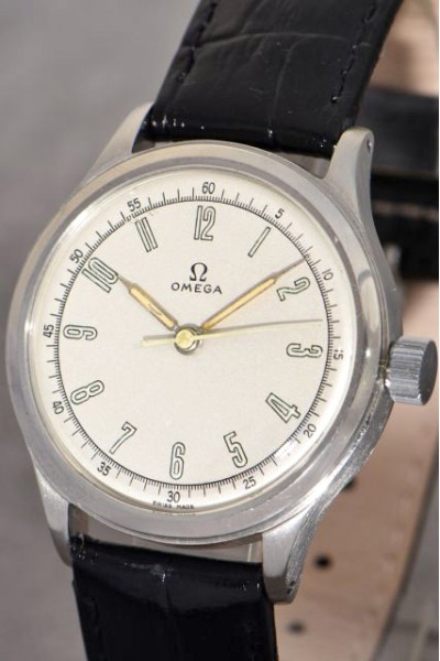 Vintage Omega with central seconds caliber 30 T2 SC PC