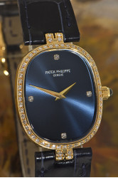 Patek Philippe Lady Ellipse mit Diamantbesatz, 18Kt Gold, Originalzertifikat