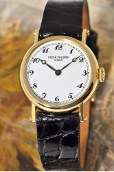 Patek Philippe Calatrava Damenuhr 18K Gold mit Originalzertifikat, Ref. 4860