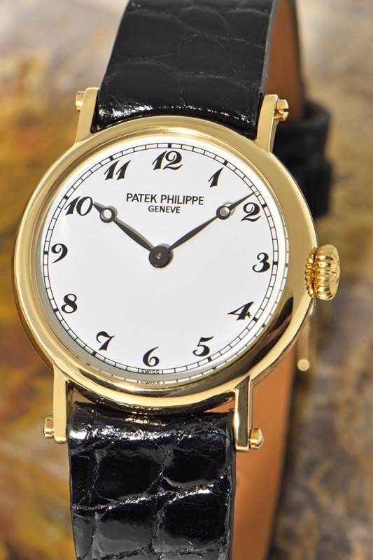 Patek Philippe Calatrava Damenuhr 18K Gold mit Originalzertifikat, Ref. 4860