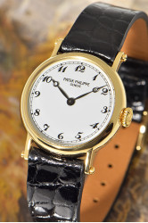 Patek Philippe Calatrava Damenuhr 18K Gold mit Originalzertifikat, Ref. 4860