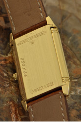 Jaeger-LeCoultre Reverso Classique 18K Gold Herrenuhr Ref. 250.1.86