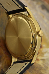 Patek Philippe Calatrava Automatic with Date charming 18Kt Gold gent's Watch Ref. 3514