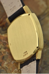 Piaget Automatic 18k gold gent's wristwatch with date, original certificate