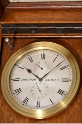 Zenith Chronometer mit Gangreserveanzeige Grand Prix Paris 1900 in originaler Mahagoni-Box