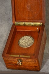 Zenith Chronometer mit Gangreserveanzeige Grand Prix Paris 1900 in originaler Mahagoni-Box